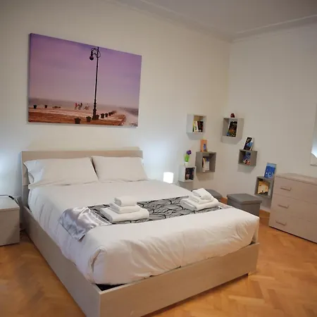 La Casa Dell'artista Апартаменты *